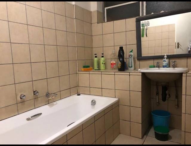 2 BEDROOM APARTMENT FOR SALE IN SUNNYSIDE